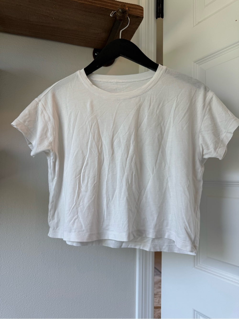 lululemon athletica White Short Sleeve Crewneck Tee